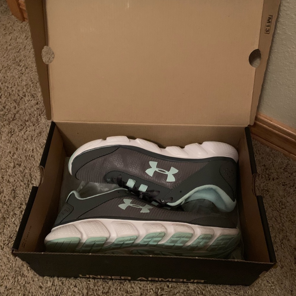 Under Armour Micro G Assert 7